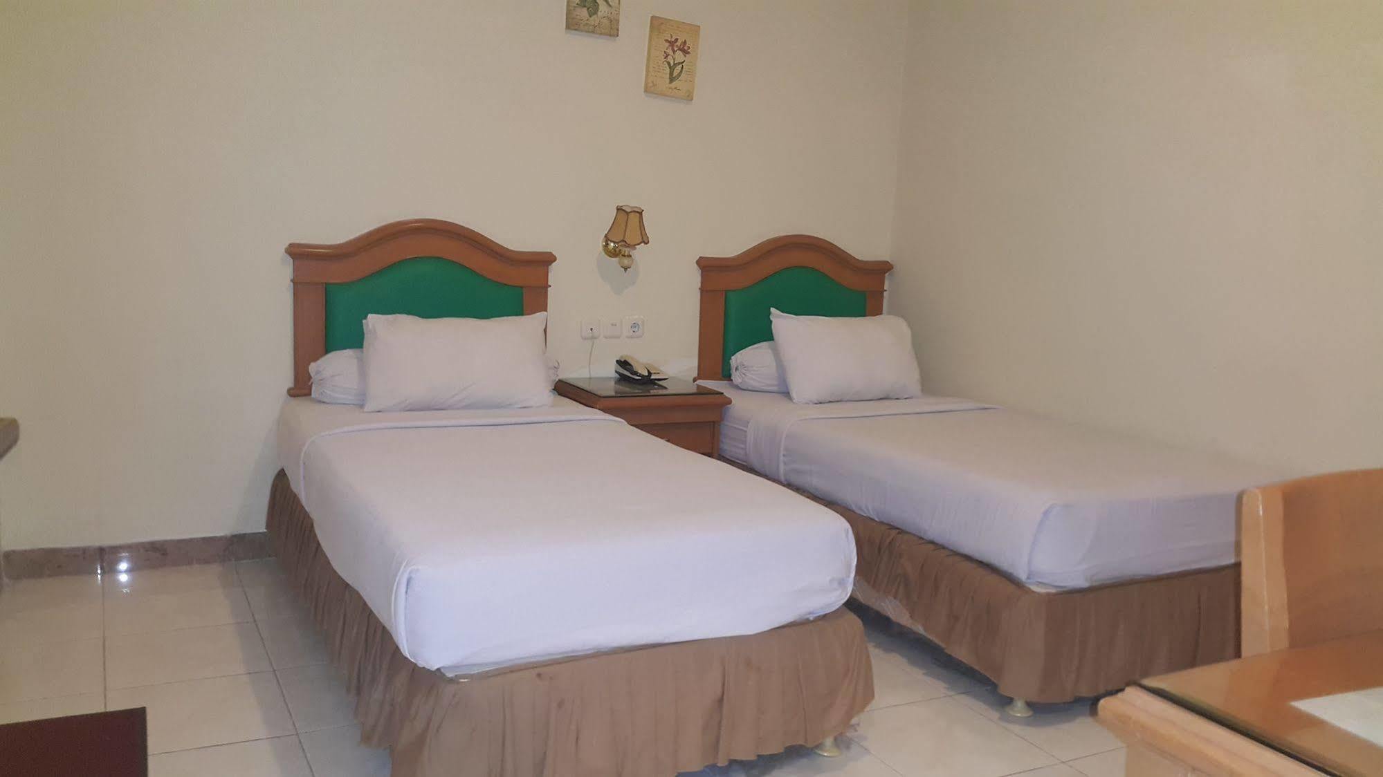 Hotel Maricaya Makassar Eksteriør bilde