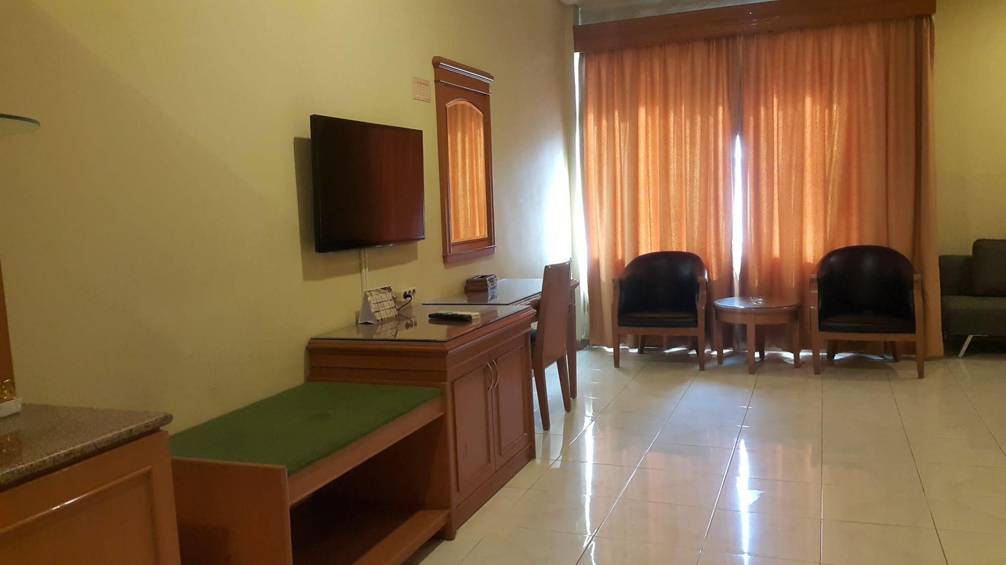 Hotel Maricaya Makassar Eksteriør bilde